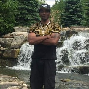 Meet your Posher, Corey